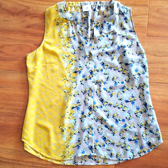 Cabi top - Picture 1 of 5